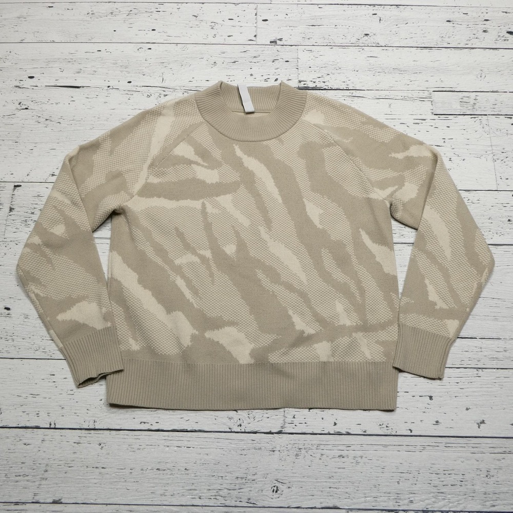 Athleta Sweater Womens Extra‎ Small Beige Camo Merino Wool Crewneck Pullover